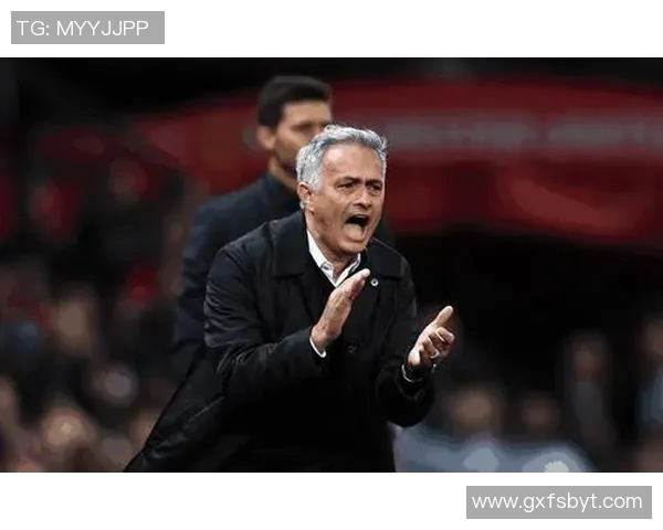 曼联主场惜败,穆里尼奥再次引发球迷争议